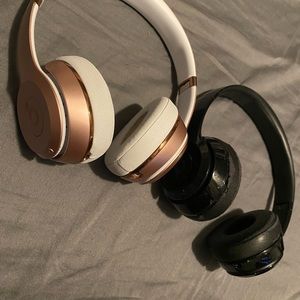 Beats solo&Beats solo 3…65$ Only black available